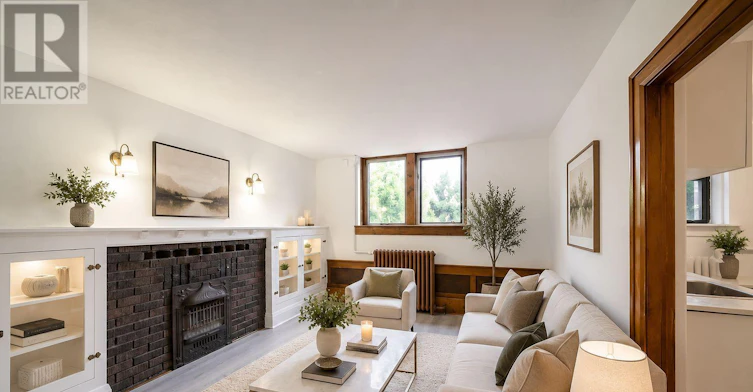 65-12 Kingston Road, Toronto, ON, M4L 1S5 - 2