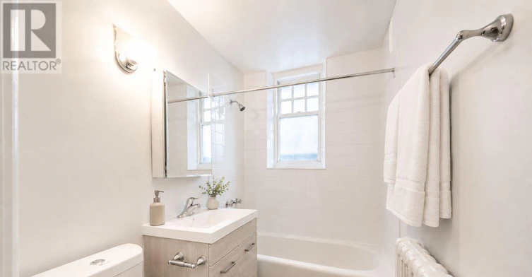 65-12 Kingston Road, Toronto, ON, M4L 1S5 - 10