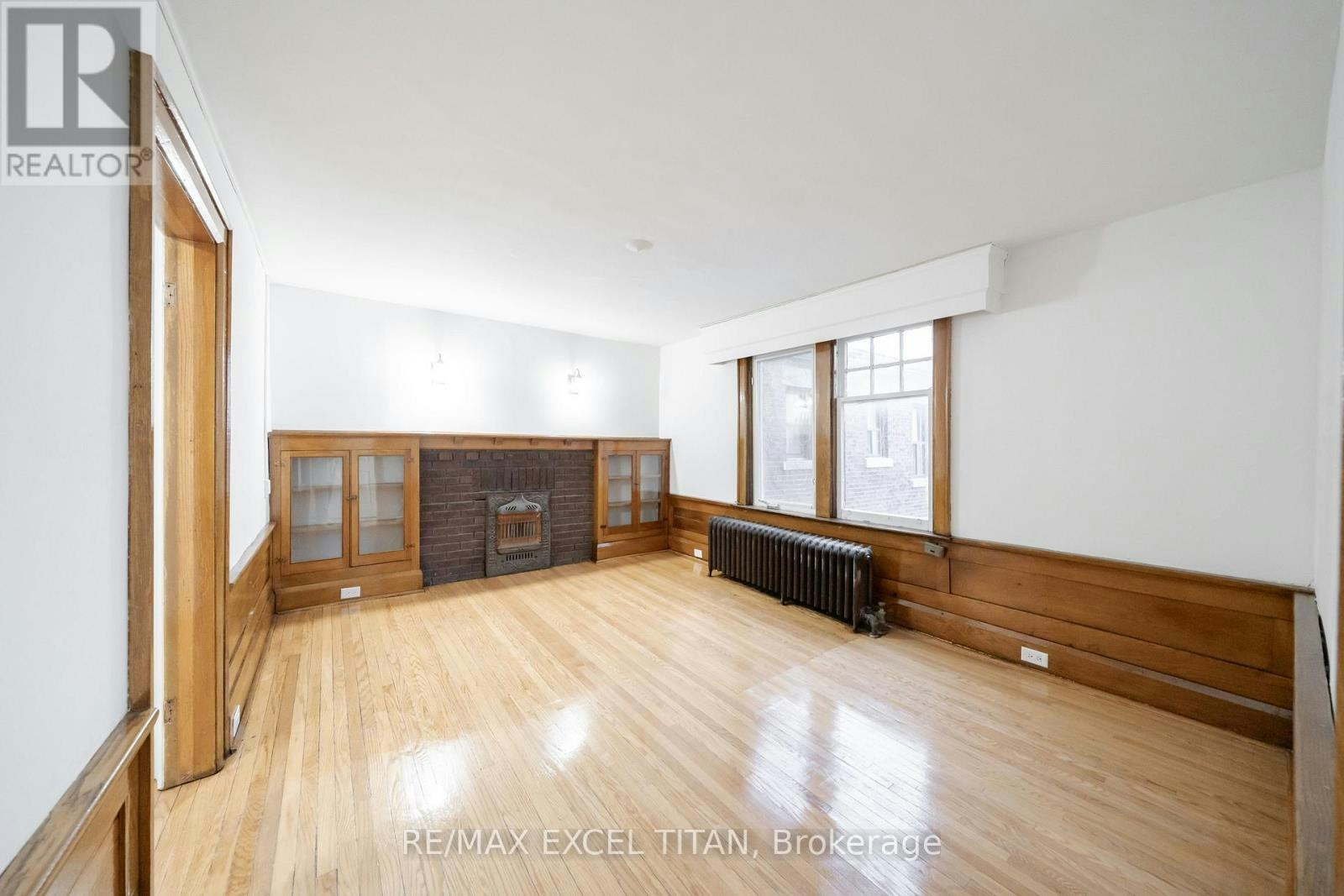 43-4 Kingston Road, Toronto, ON, M4L 2S4 - 2