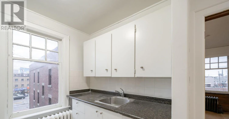 43-4 Kingston Road, Toronto, ON, M4L 2S4 - 6