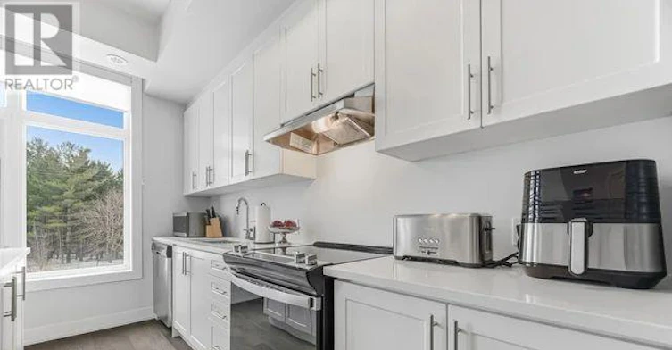 214-9560 Islington Avenue S, Vaughan, ON, L4H 5E8 - 8