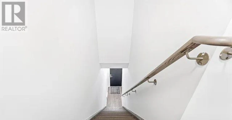 214-9560 Islington Avenue S, Vaughan, ON, L4H 5E8 - 5