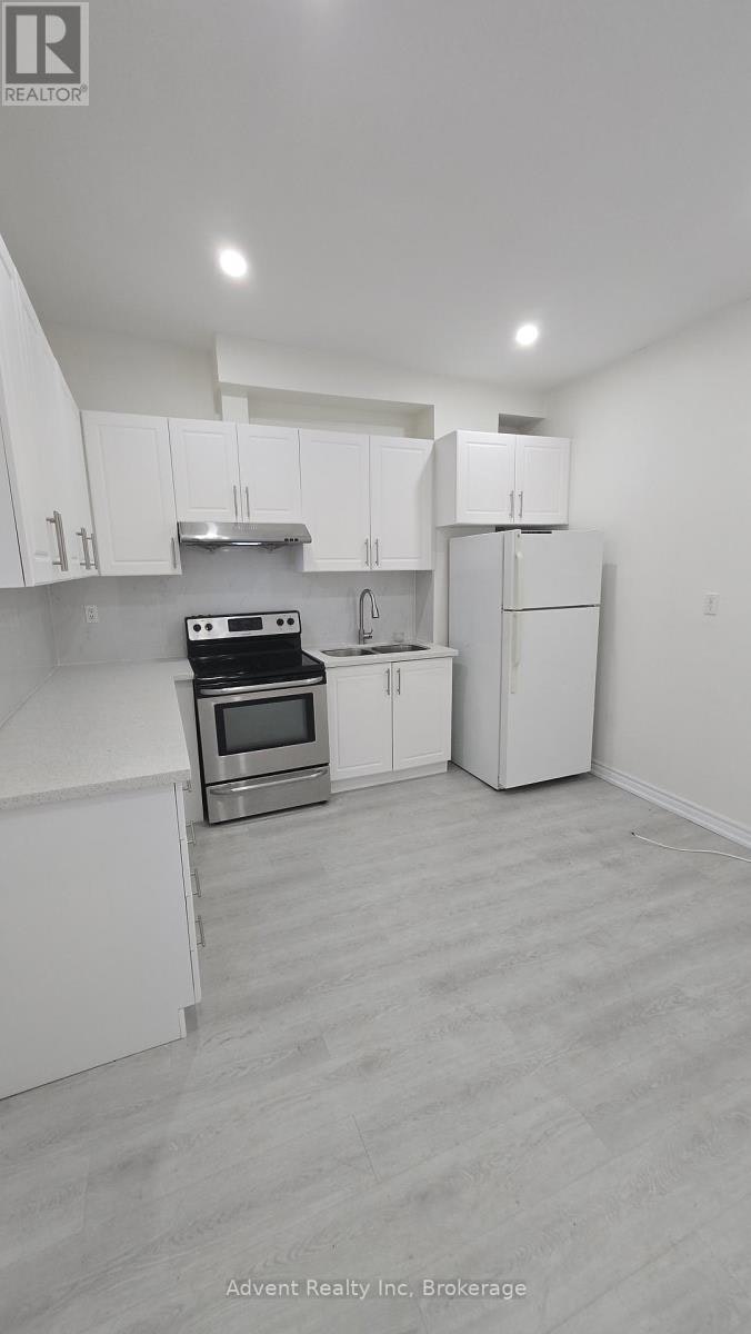2ND FLOOR-1454 Queen Street W, Toronto, ON, M6K 1M2 - 2