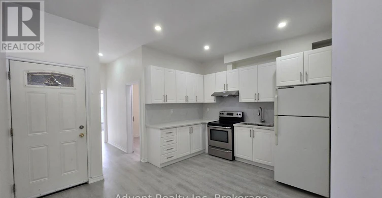 2ND FLOOR-1454 Queen Street W, Toronto, ON, M6K 1M2