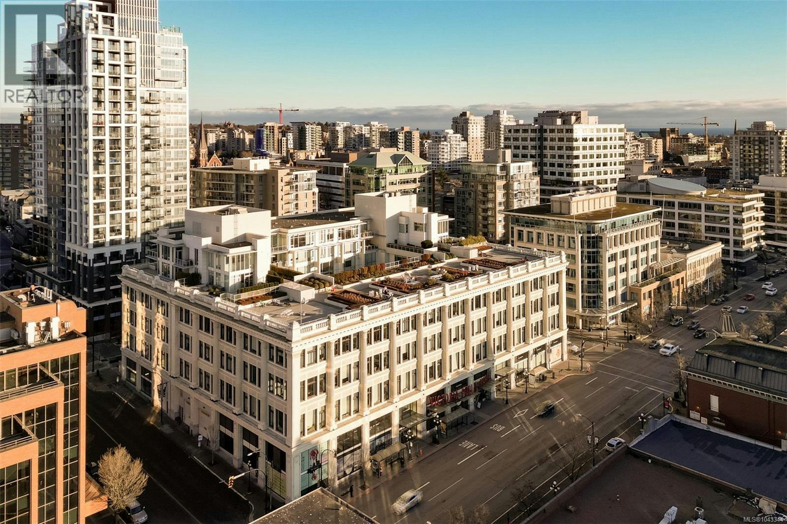 445-770 Fisgard Street, Victoria, BC, V8W 0B8