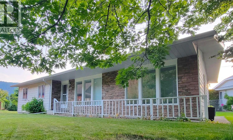 422 Dogwood Avenue