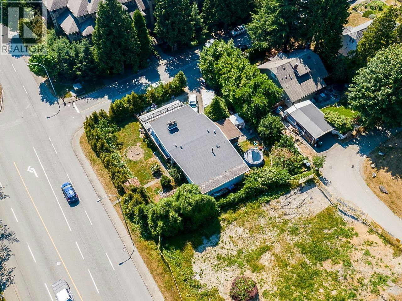 39 E Eighth Avenue, New Westminster, BC, V3L 4J4