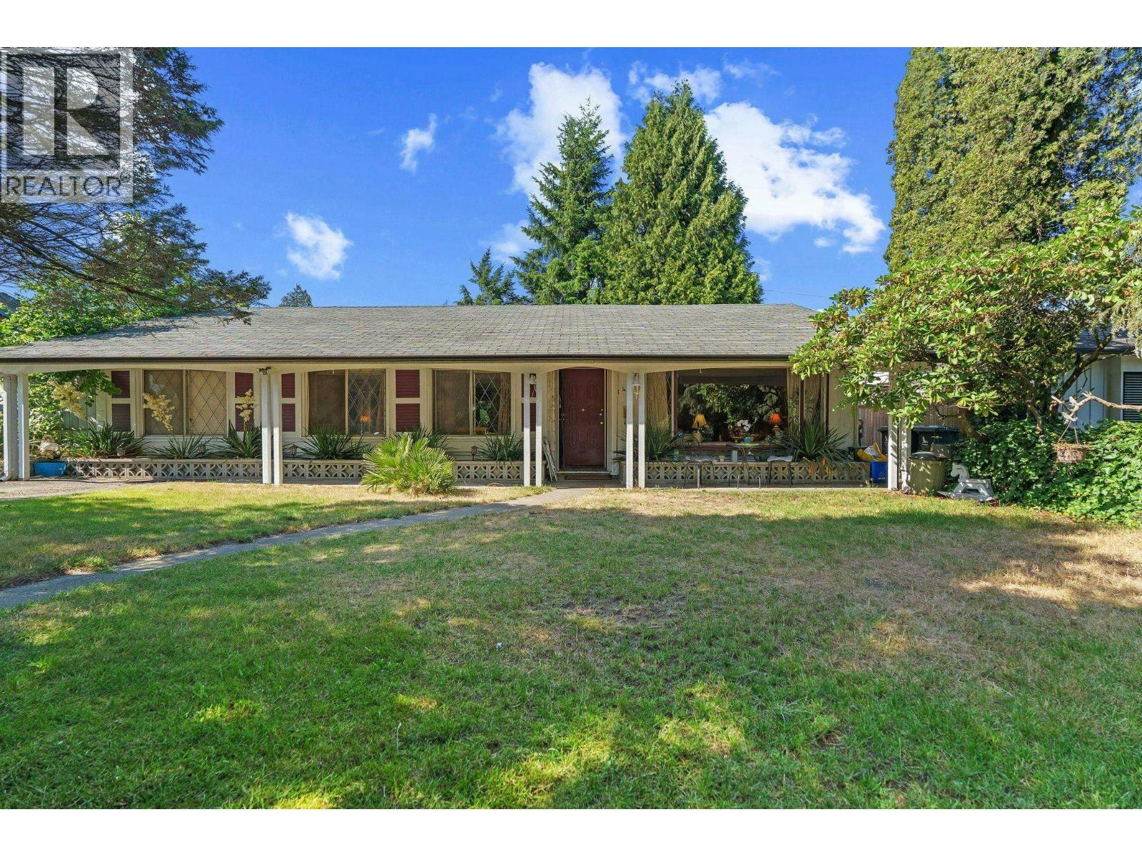 1454 Sowden Street, North Vancouver, BC, V7P 1M1