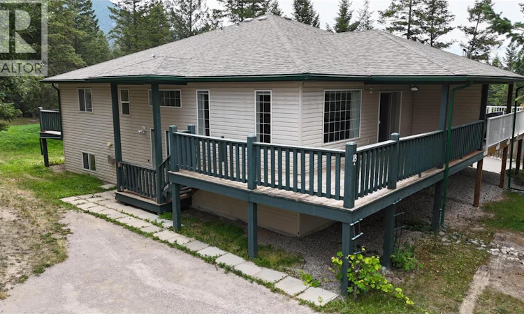 18A Wolf Crescent