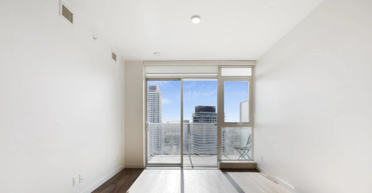 3505-10448 University Drive, Surrey, BC, V3T 0Z7 - 12
