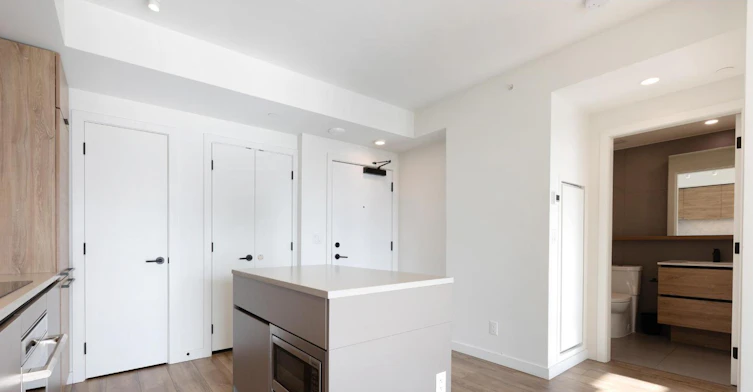 3505-10448 University Drive, Surrey, BC, V3T 0Z7 - 9