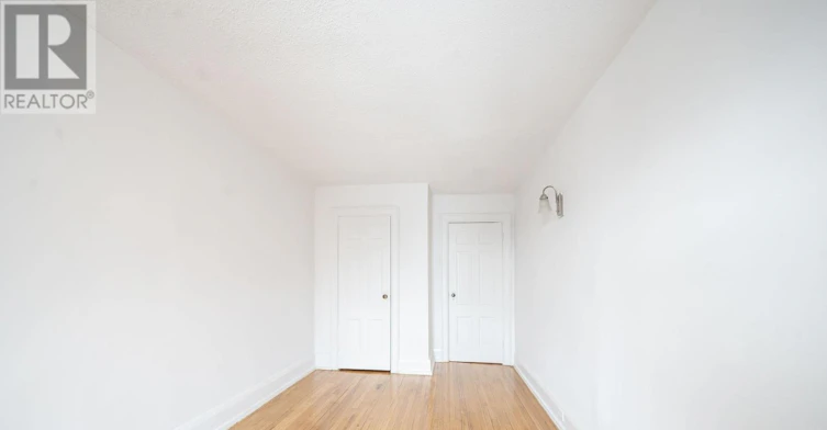 81-10 Kingston Road, Toronto, ON, M4L 2S4 - 3