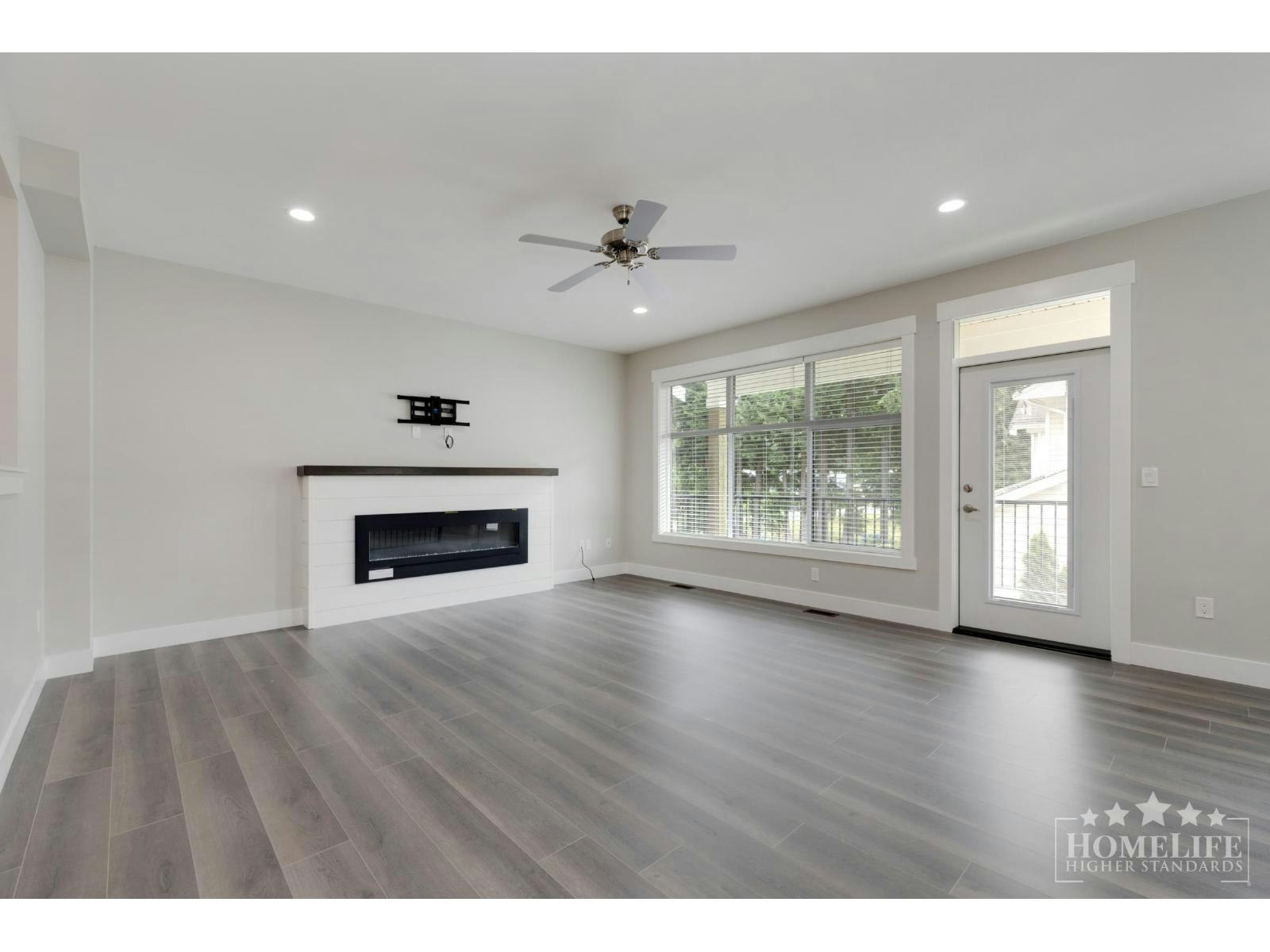 4-386 Pine Avenue, Harrison Hot Springs, BC, V0M 1K0 - 2
