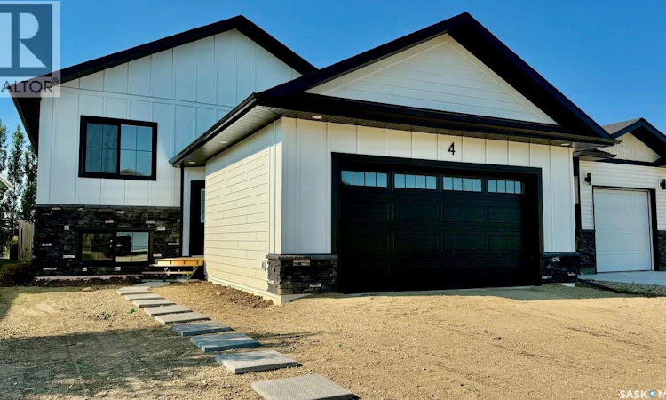 4 Aspen Place