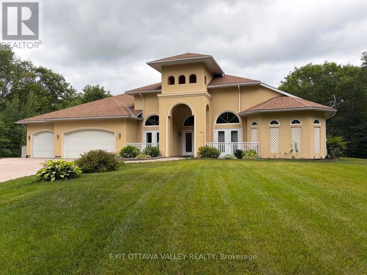 740 Walford Road, Laurentian Valley, ON, K8A 6W5