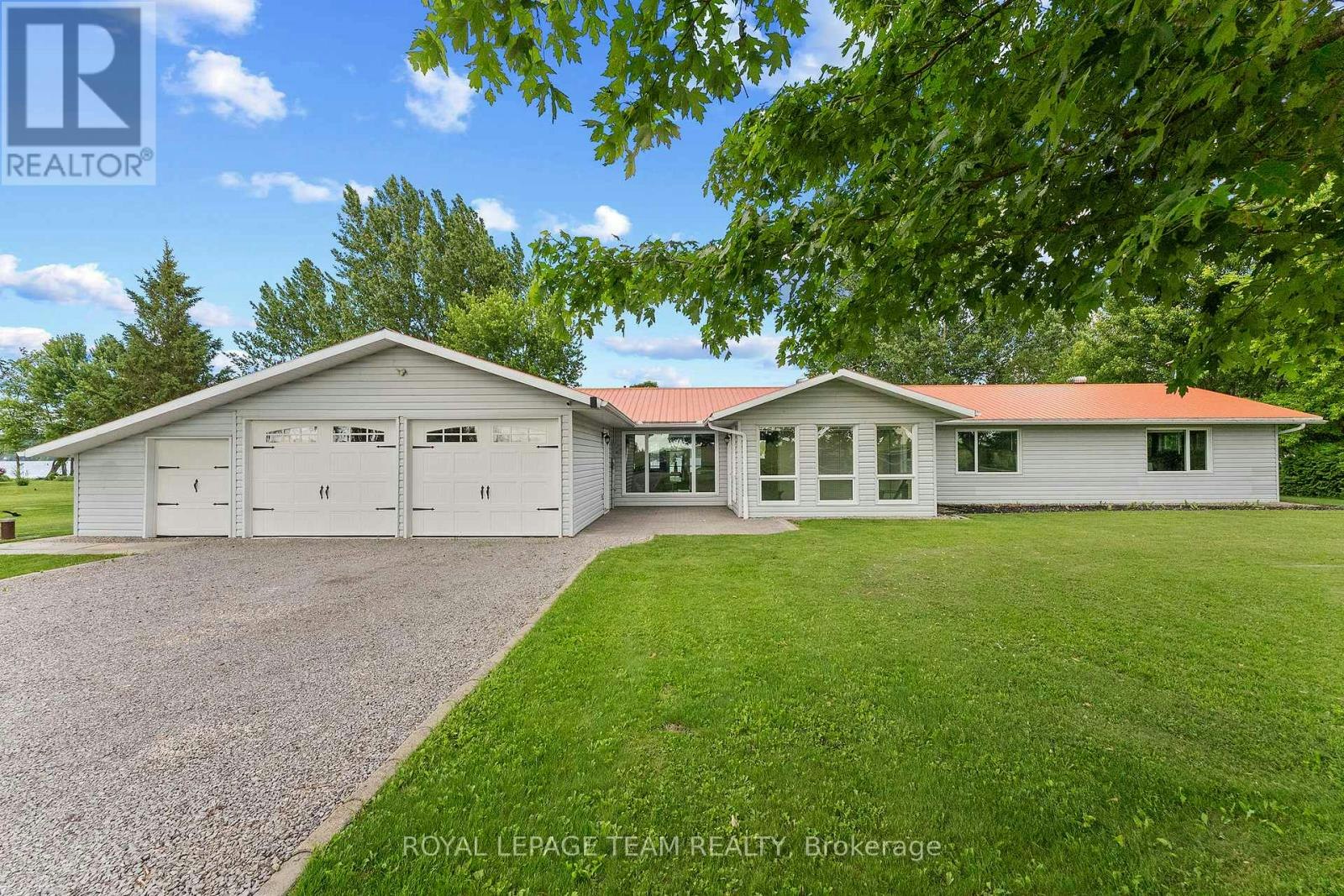 34 Bird Lake Trail, Whitewater Region, ON, K0J 1K0