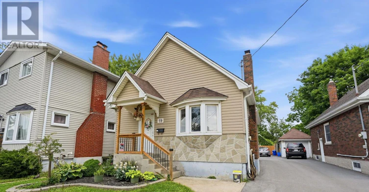19 Leeper Street, St. Catharines, ON, L2S 2M9 - 3