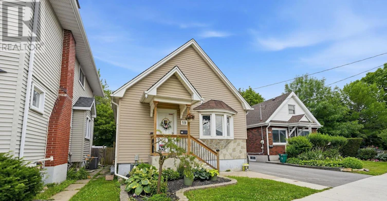 19 Leeper Street, St. Catharines, ON, L2S 2M9 - 2