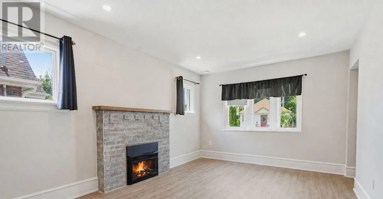 19 Leeper Street, St. Catharines, ON, L2S 2M9 - 10