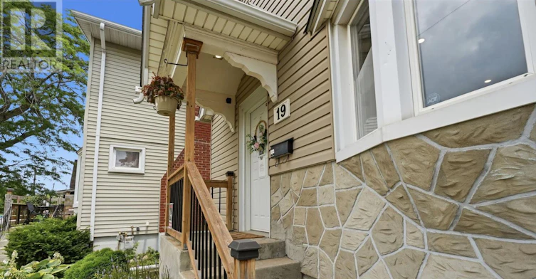 19 Leeper Street, St. Catharines, ON, L2S 2M9 - 4