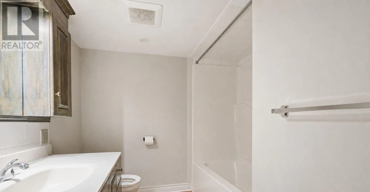 19 Leeper Street, St. Catharines, ON, L2S 2M9 - 15