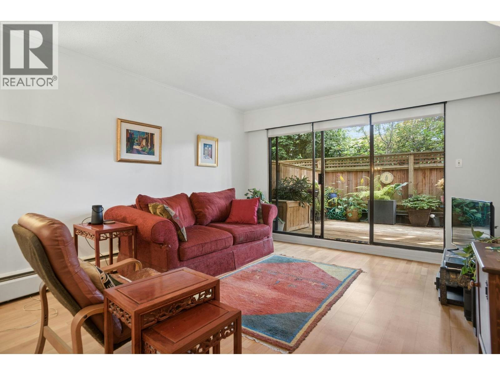 102-2255 W 8th Avenue, Vancouver, BC, V6K 2A6