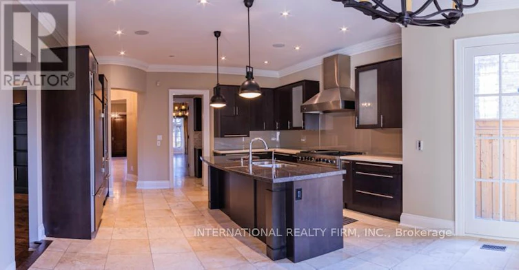 76 De Vere Gardens, Toronto, ON, M5M 3E9 - 4