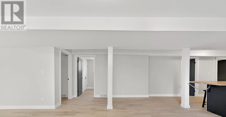 LOWER-34 Queen Avenue, Bluewater, ON, N0M 1J0 - 16
