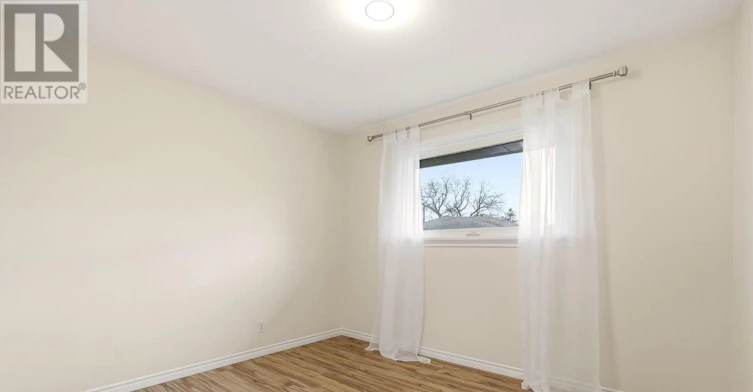 25 Briarsdale Drive, St. Catharines, ON, L2T 2Z4 - 14
