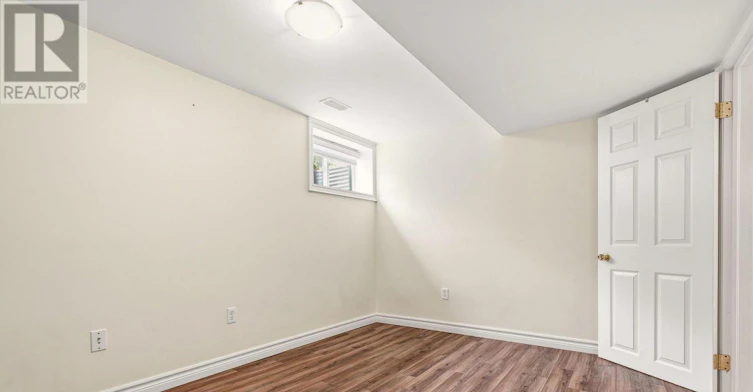 25 Briarsdale Drive, St. Catharines, ON, L2T 2Z4 - 24
