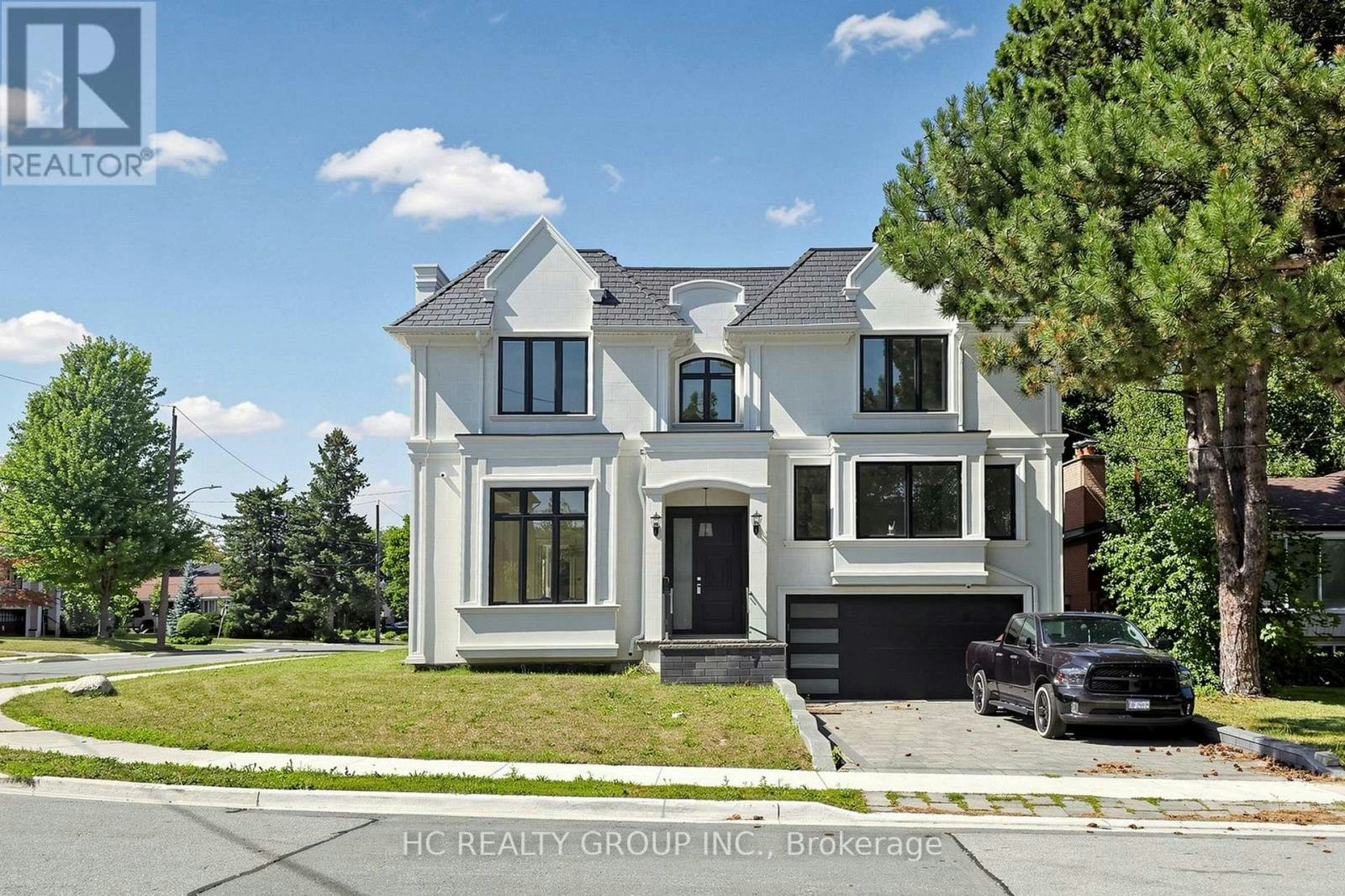 7 Knollview Crescent, Toronto, ON, M2K 2C9