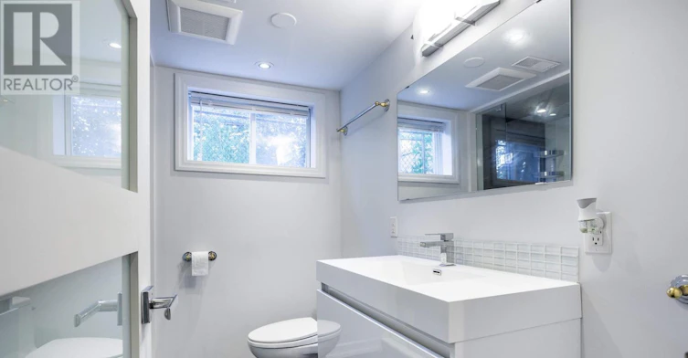 1222 Kipling Avenue, Toronto, ON, M9B 3N1 - 2