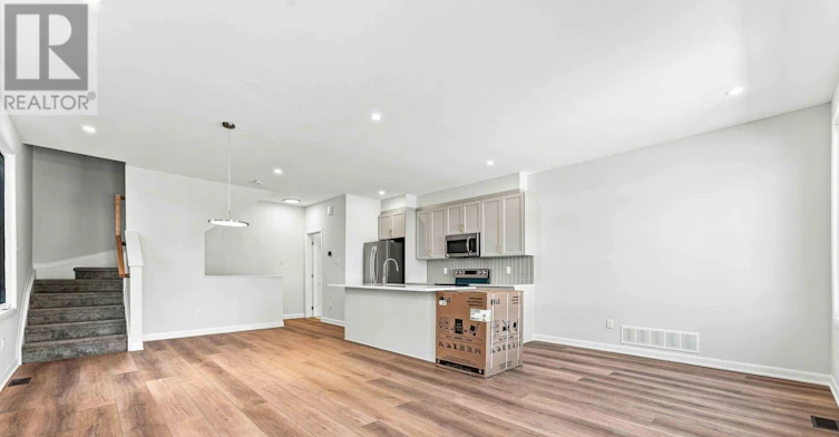 762 Tadpole Crescent, Ottawa, ON, K2J 7M9 - 6