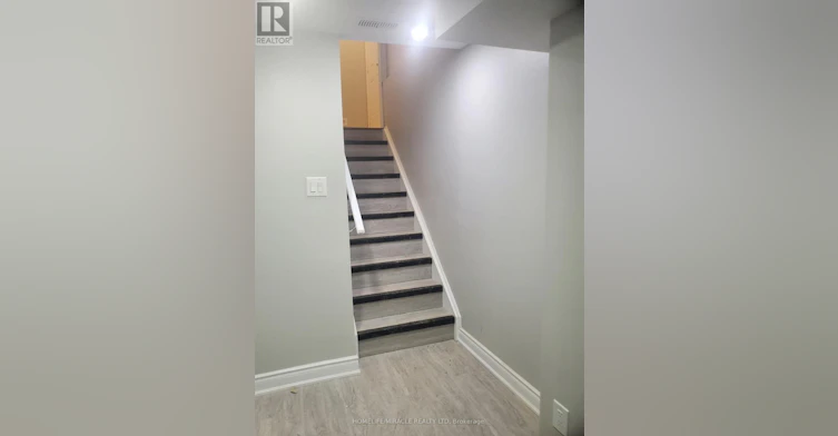 18 Bachelor Street, Brampton, ON, L7A 4T6 - 3