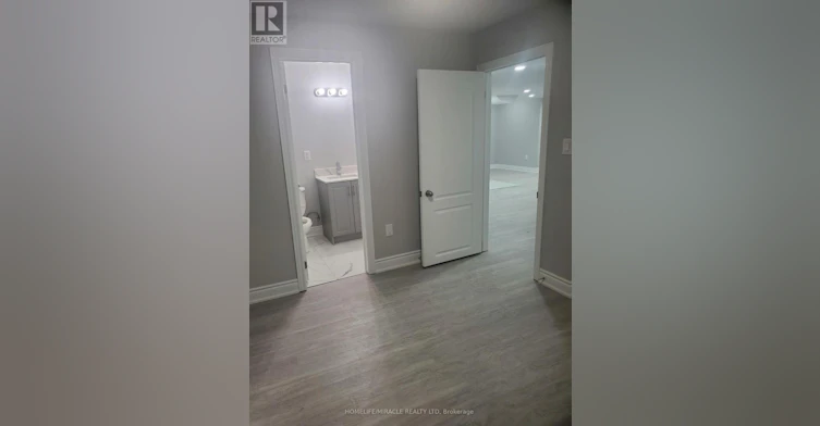 18 Bachelor Street, Brampton, ON, L7A 4T6 - 16