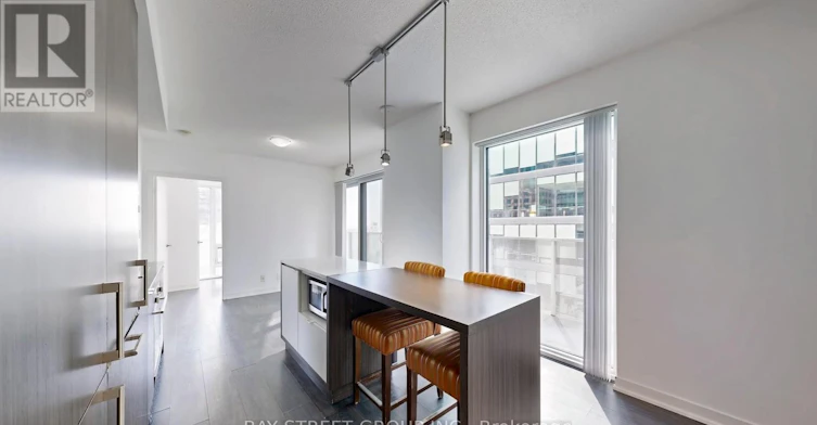 1210-100 Harbour Street, Toronto, ON, M5J 0B5 - 9