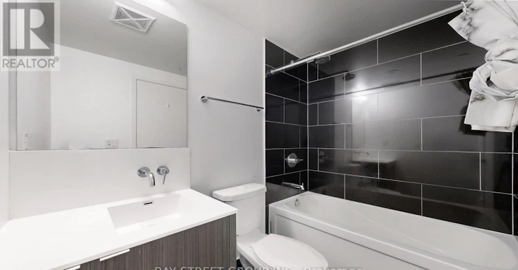 1210-100 Harbour Street, Toronto, ON, M5J 0B5 - 19