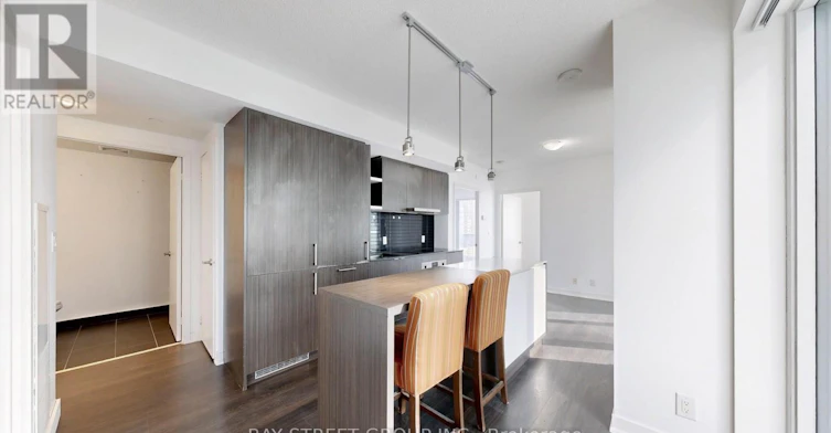 1210-100 Harbour Street, Toronto, ON, M5J 0B5 - 8