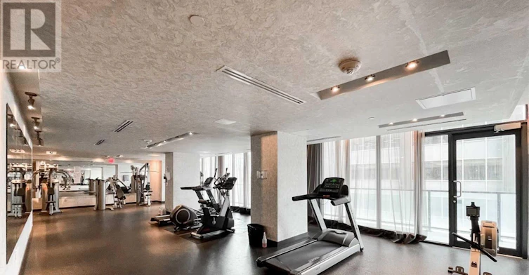 1901-426 University Avenue, Toronto, ON, M5G 1S9 - 28