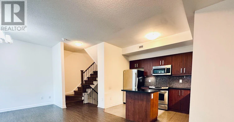 TH 10-19 Anndale Drive, Toronto, ON, M2N 0H2 - 2