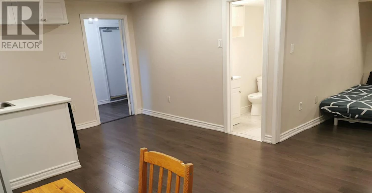 40 Green Bush Road, Toronto, ON, M2M 1P3 - 3