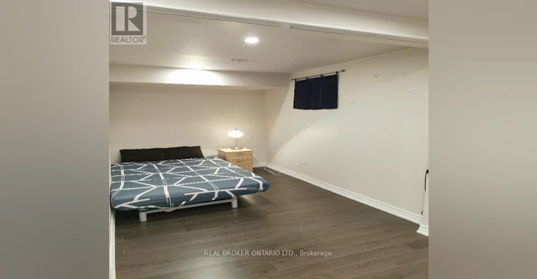 40 Green Bush Road, Toronto, ON, M2M 1P3 - 5