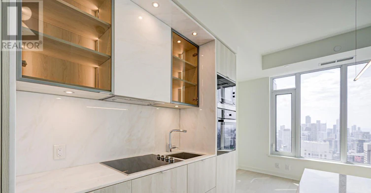 5408-11 Yorkville Avenue, Toronto, ON, M4W 0B7 - 12