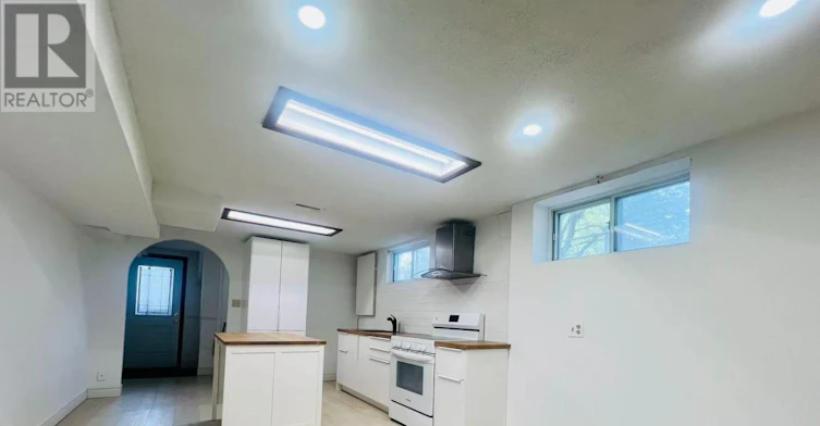 7 Snowhill Crescent, Toronto, ON, M1S 3T4 - 6
