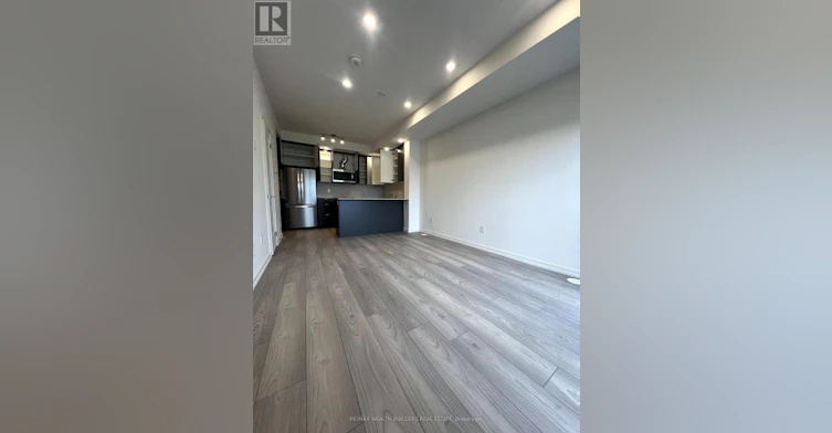 6-16 Lytham Green Circle, Newmarket, ON, L3Y 0H3 - 5