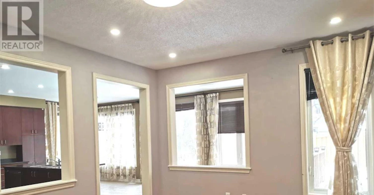 213 River Ridge Boulevard, Aurora, ON, L4G 7T7 - 7