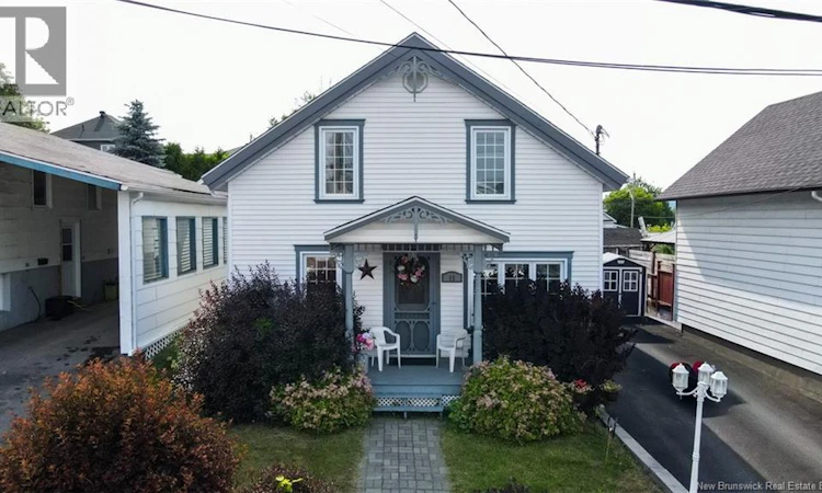 11 33rd Avenue
