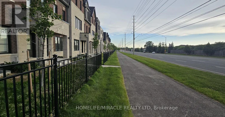 5911 Saigon Street, Mississauga, ON, L5V 0E9 - 2