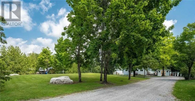 2365 Selwyn Bay Lane, Smith-Ennismore-Lakefield, ON, K0L 2H0 - 2