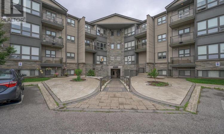 202-15 Jacksway Crescent